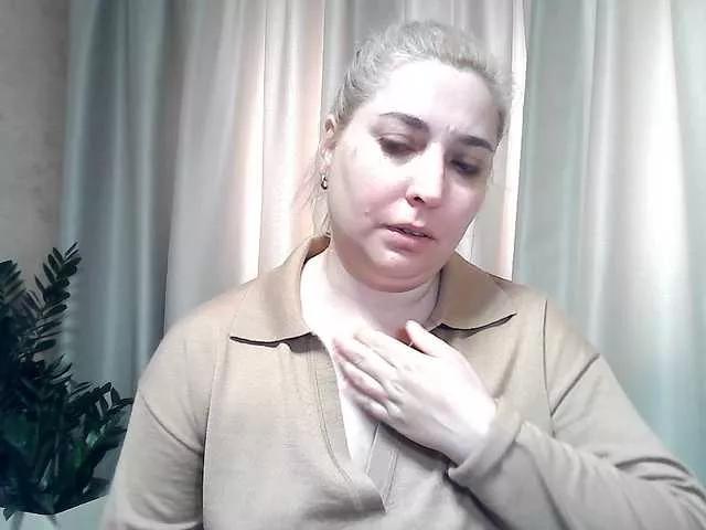 Offline KickaIricka on BongaCams