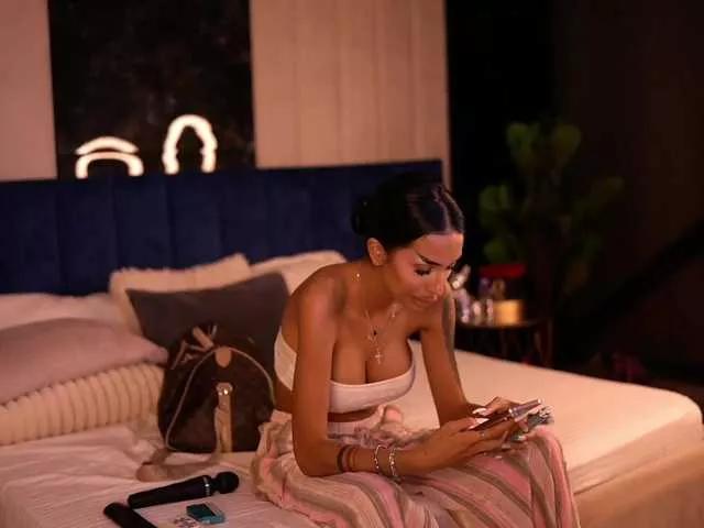 Offline KimNatty on BongaCams