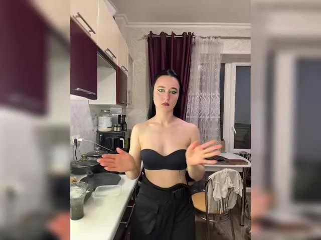 Freechat KiraLiLime on BongaCams