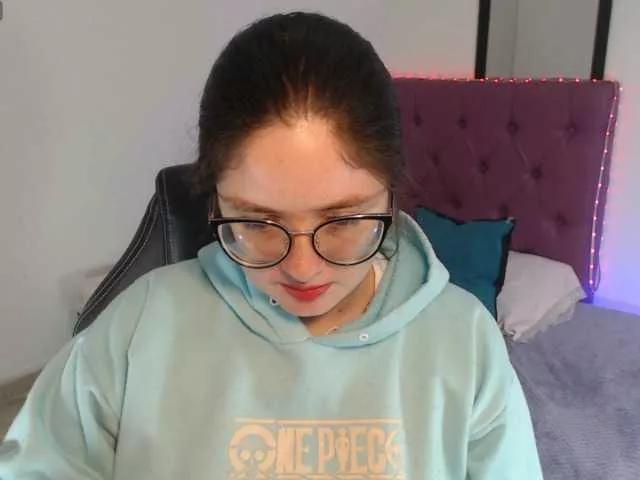 Offline KrystalAdams on BongaCams