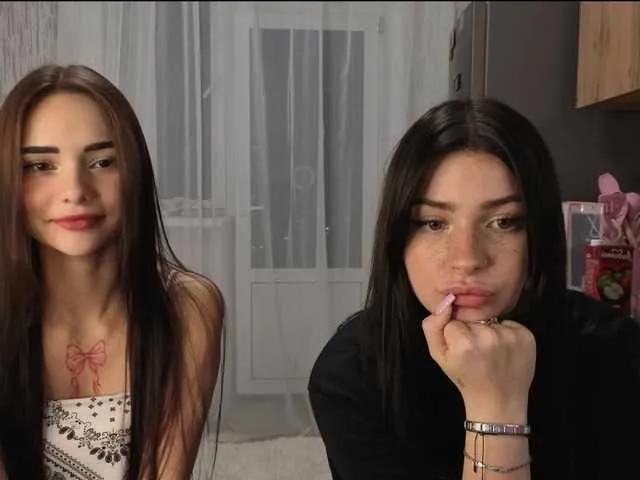 LisaAndDenis — Freechat on BongaCams