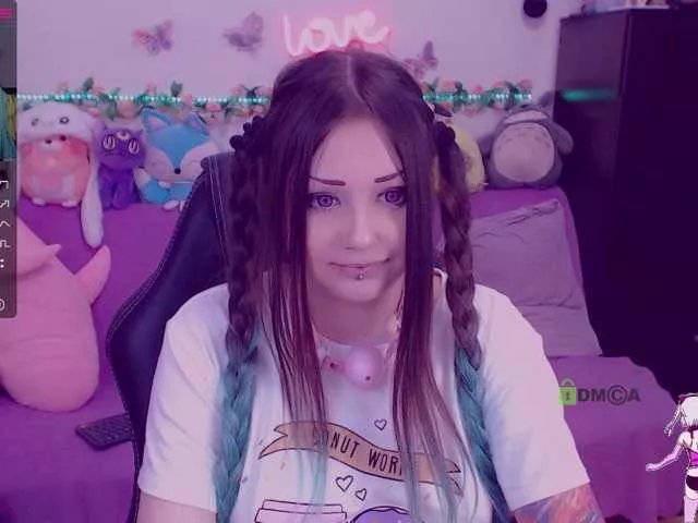 Freechat LittleKitsune on BongaCams