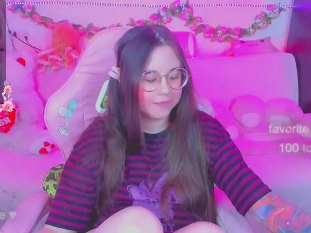 Freechat LittleKitsune on BongaCams