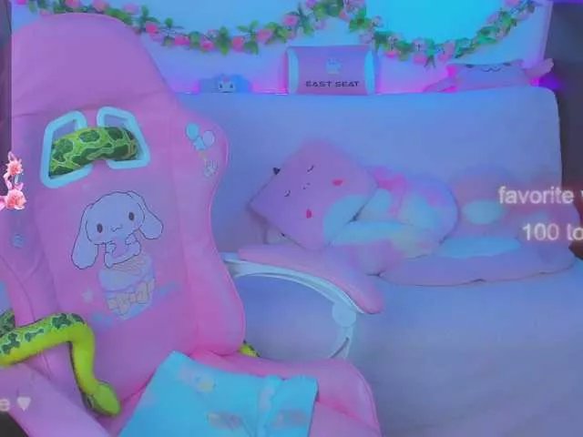 Freechat LittleKitsune on BongaCams