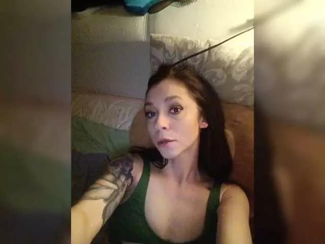 Offline Lunamon on BongaCams