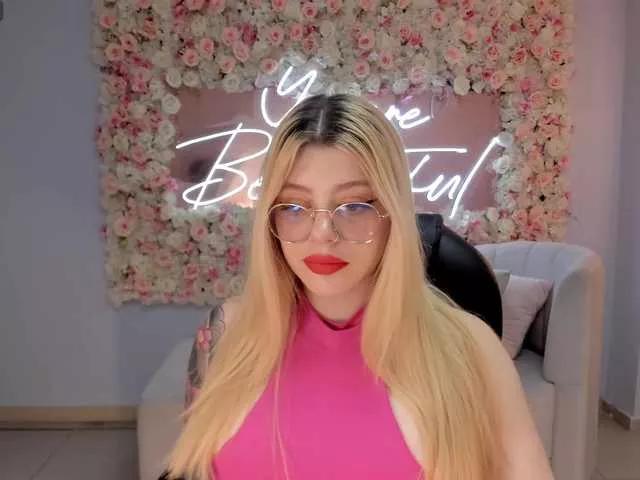 Offline MadisonKane on BongaCams
