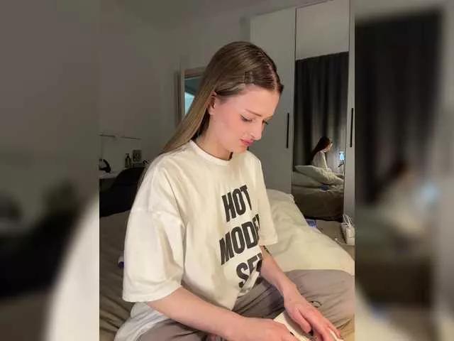 Offline mandarinkaa on BongaCams