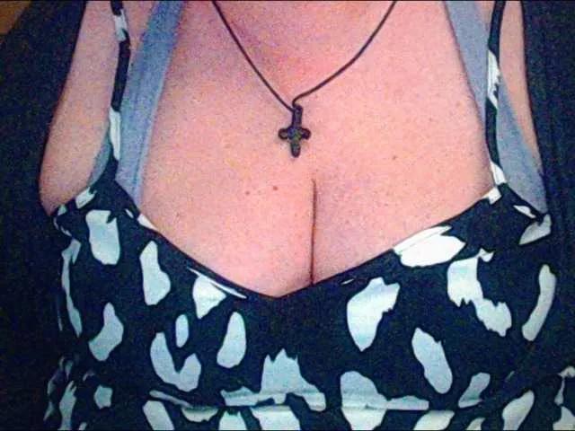 Freechat mayalove4u on BongaCams