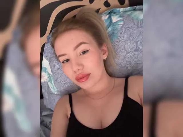 MerriiiRosalee — Freechat on BongaCams