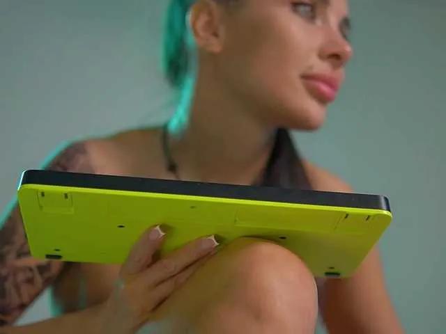 BongaCams MilaMayy is Freechat MilaMayy — The real man