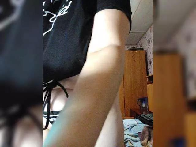 Mimimi18 on BongaCams 