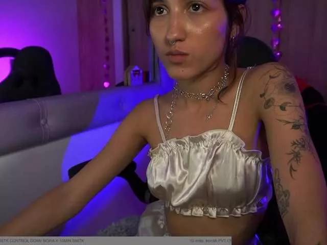 Freechat MissKorrah on BongaCams