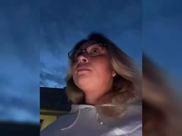 Offline NERVOMOTINA on BongaCams