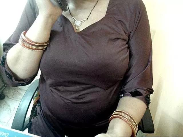 Offline Payalx on BongaCams