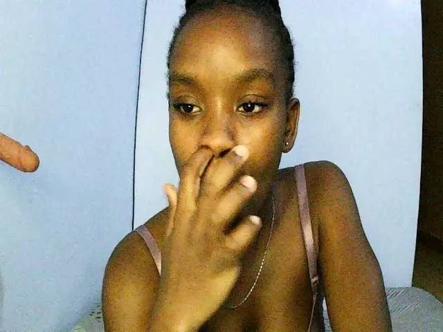 Freechat Queen-of-hearts on BongaCams