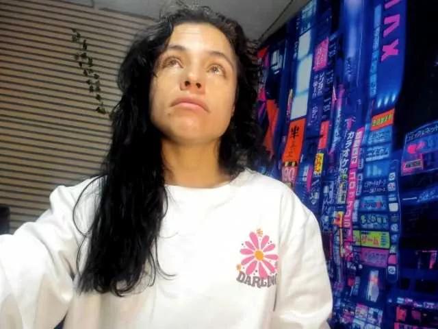 Freechat rosse2504 on BongaCams