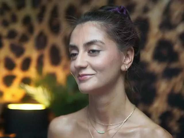 Offline SabrinaHope on BongaCams