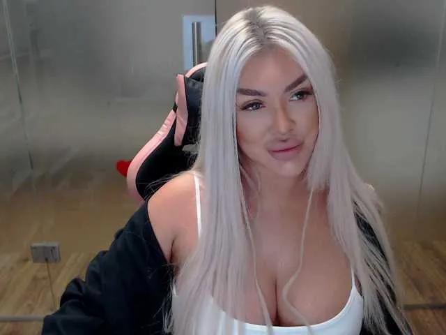 Freechat SarahStone on BongaCams