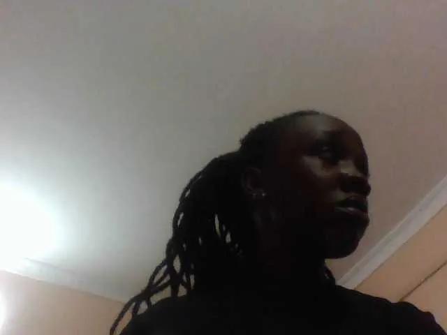 Sassybaddie — Freechat on BongaCams