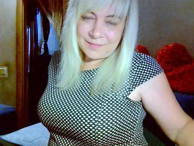 Offline Savan35na on BongaCams