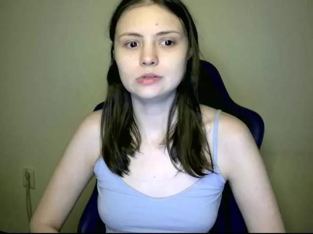 Offline SilverSaya on BongaCams