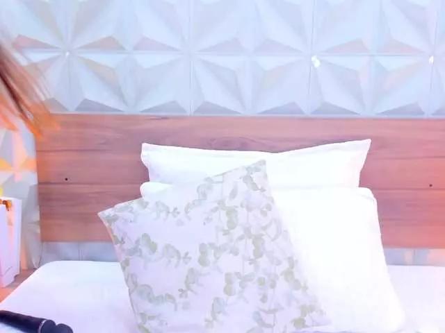 Offline StaceyWhite on BongaCams