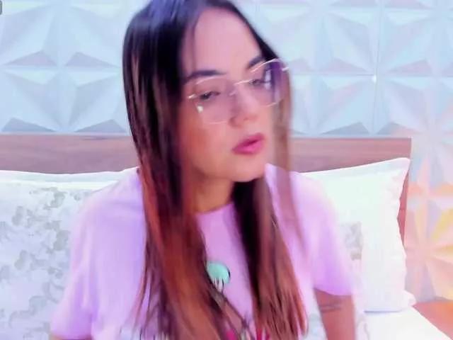 Offline StaceyWhite on BongaCams