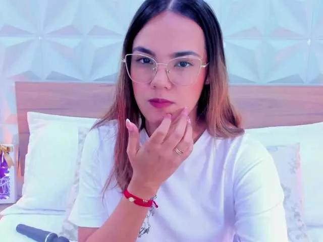 Offline StaceyWhite on BongaCams