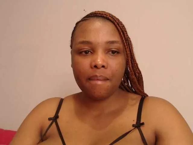 Freechat SweetApple on BongaCams