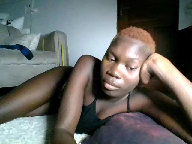 Sweetchocolate on BongaCams 
