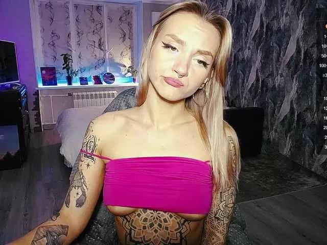 Offline sweetiekittie on BongaCams