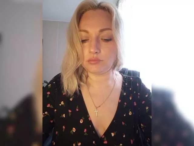 Freechat Tanysha-1 on BongaCams