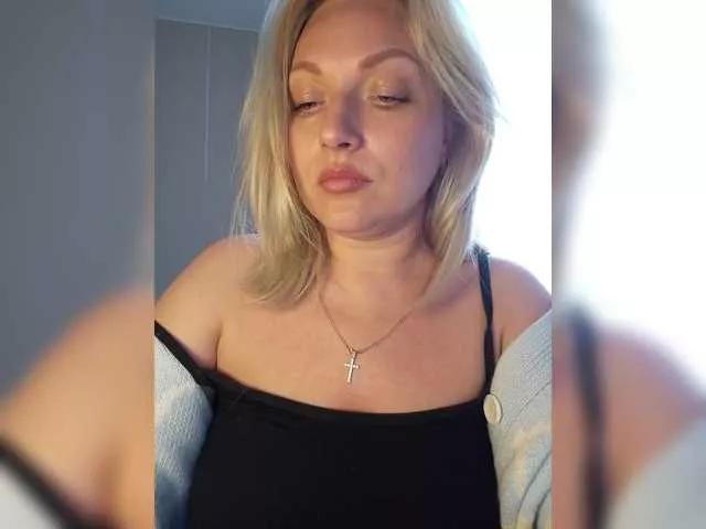 Freechat Tanysha-1 on BongaCams