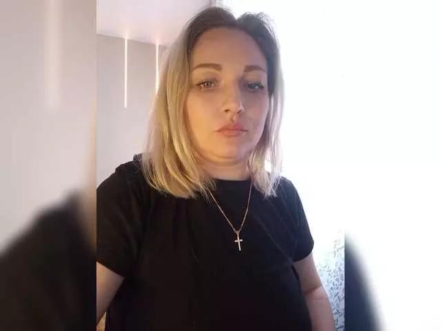 Freechat Tanysha-1 on BongaCams