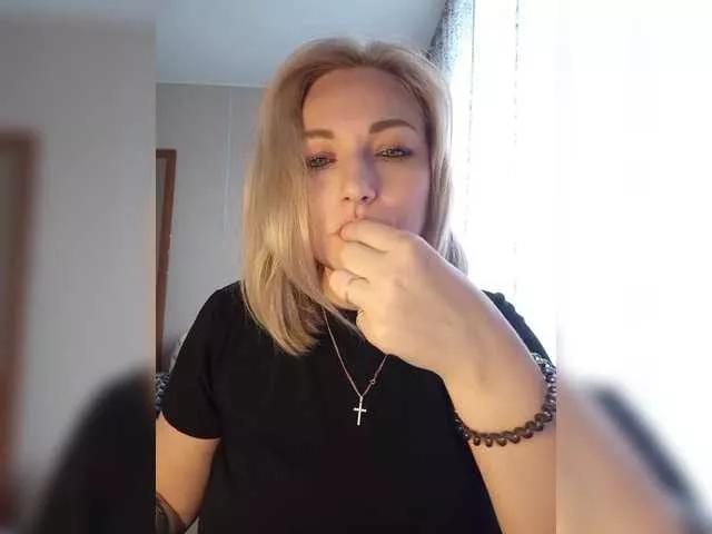 Freechat Tanysha-1 on BongaCams