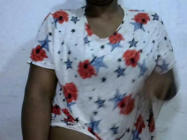Tinah24 — Freechat on BongaCams