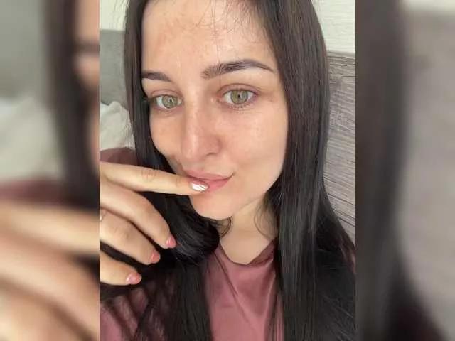 Offline Viksi66 on BongaCams