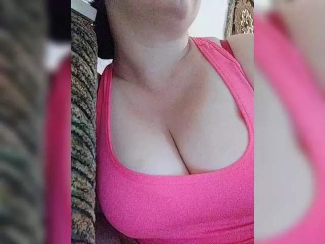 Offline Vitalina272127 on BongaCams