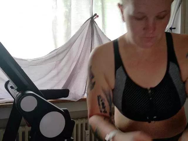 Offline Wetgerman2 on BongaCams