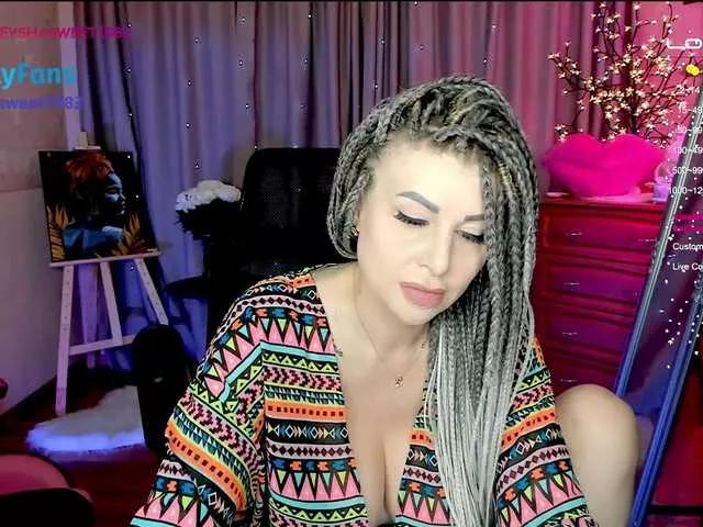 Offline your-amazon4rever-wild on BongaCams