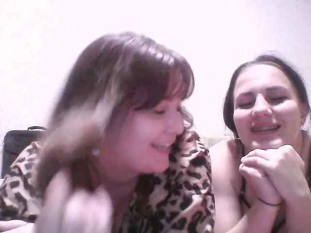 Yxoooeiy — Freechat on BongaCams