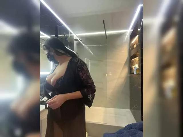 Offline ZarinaMilf on BongaCams