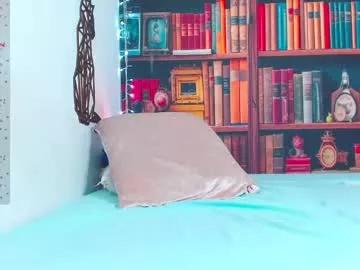 Freechat _chloeee on Chaturbate