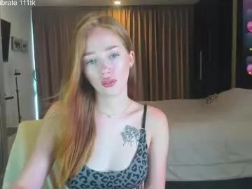 Freechat _hot_mia_1 on Chaturbate