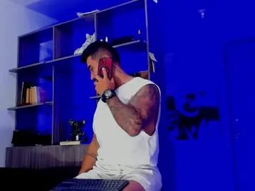 Freechat _mikestone on Chaturbate