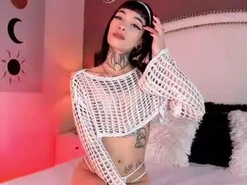 aa_lunit on Chaturbate 
