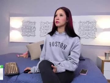 Freechat adelaa_11 on Chaturbate