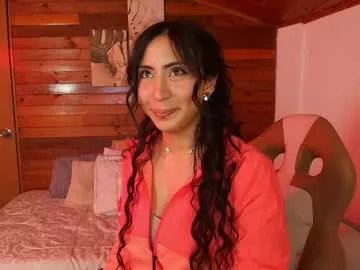 amber_curly on Chaturbate