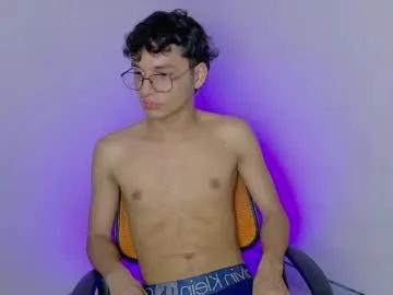 andrew_dann — GOAL: cum show [524 tokens remaining] hello cum show #skinny #c2c #twink #feet #cute