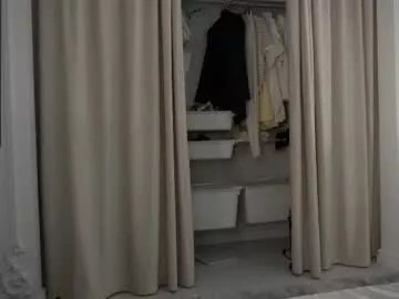 angry_tomato_ on Chaturbate